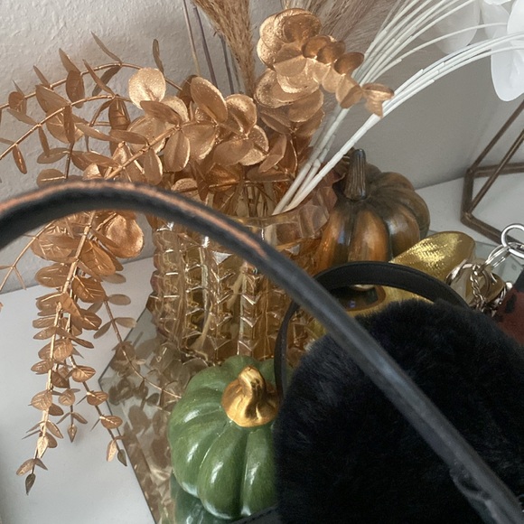 Sold - Picture 5 of 7